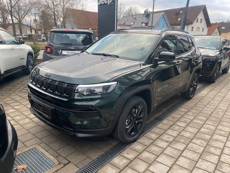 Grün Neu 2025 Jeep Compass North SUV | 37.900 € (Fairer Preis) - Bild 1/4