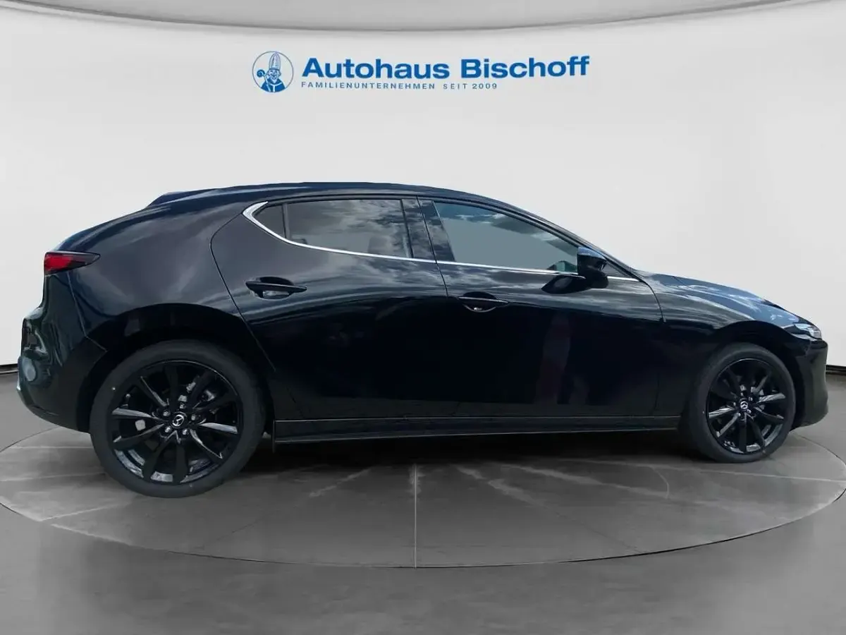 Gebraucht Mazda 3 Nagisa 140 PS (102 kW) 2026 Jet black metallic Limousine