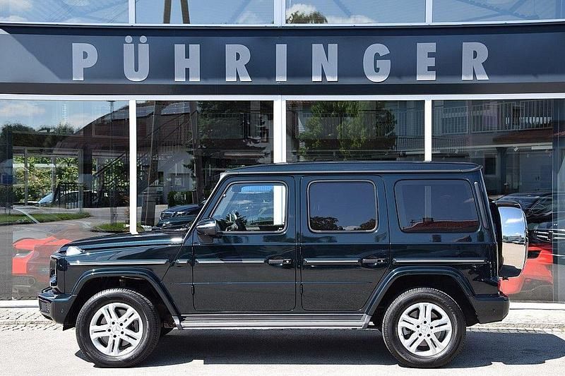 Grün Gebraucht 2021 Mercedes G350 SUV | 99.900 € (Fairer Preis) - Bild 1/4