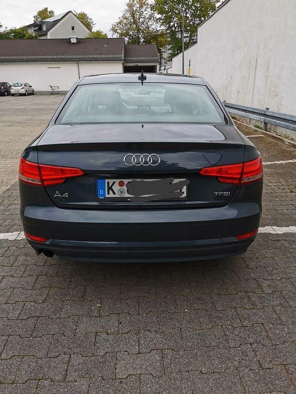 Gebraucht Audi A4 150 PS (110 kW) 2017 Grau Limousine