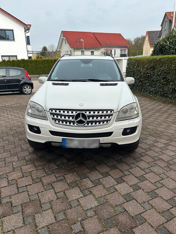 Gebraucht Mercedes ML320 224 PS (164 kW) 2007 SUV