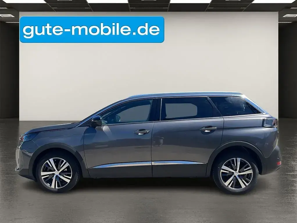 Gebraucht Peugeot 5008 Allure 131 PS (96 kW) 2024 Grau SUV