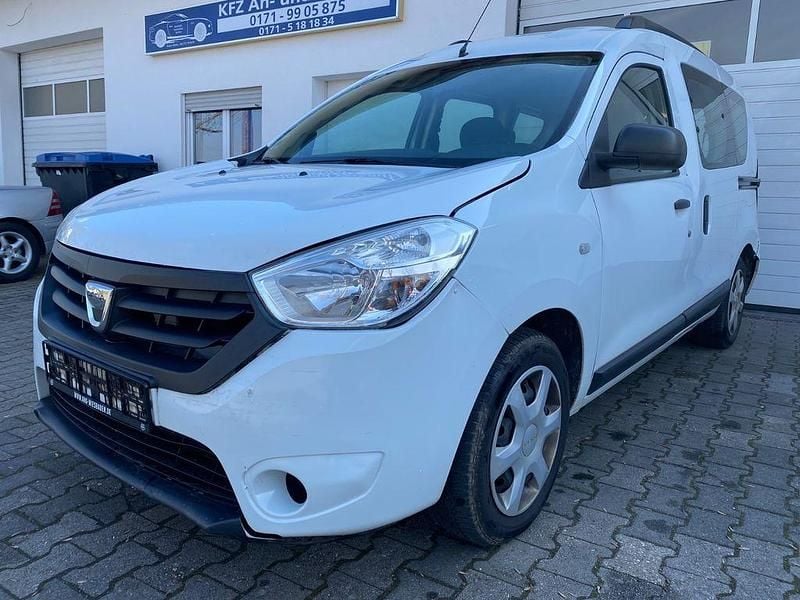 Gebraucht Dacia Dokker Ambiance 102 PS (75 kW) 2016 Weiß Van / Kleinbus