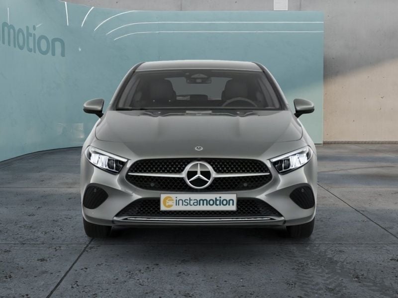 Gebraucht Mercedes A200 150 PS (110 kW) 2024 Grau Coupé