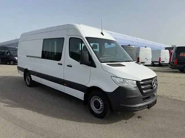 Gebraucht Mercedes Sprinter 2021 Silber Van