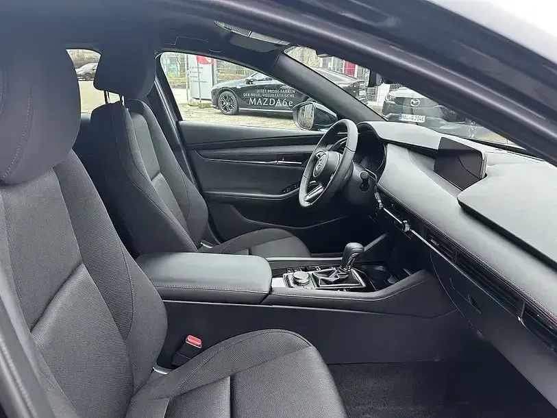 Neu Mazda 3 Homura-Line 140 PS (102 kW) 2025 Jet black Limousine
