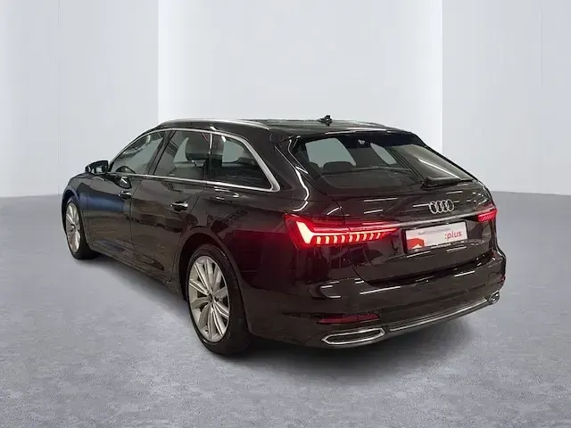 Gebraucht Audi A6 Design 204 PS (150 kW) 2023 Mythosschwarz metallic Kombi