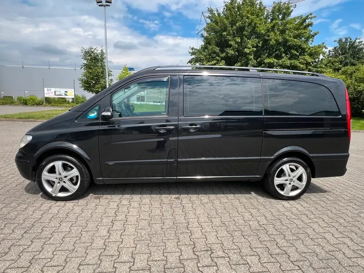Gebraucht Mercedes Viano 150 PS (110 kW) 2009 Schwarz Van / Kleinbus