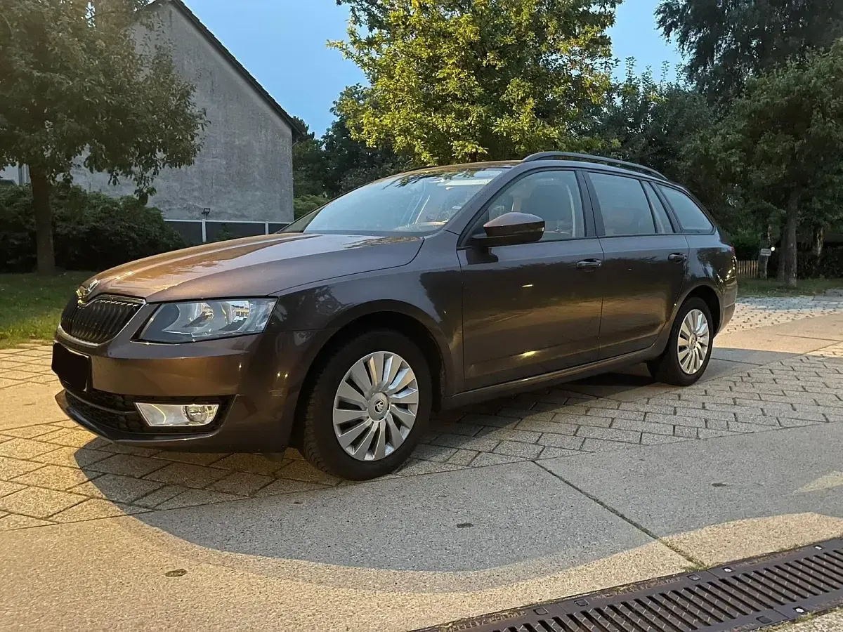 Gebraucht Skoda Octavia 105 PS (77 kW) 2013 Braun Kombi