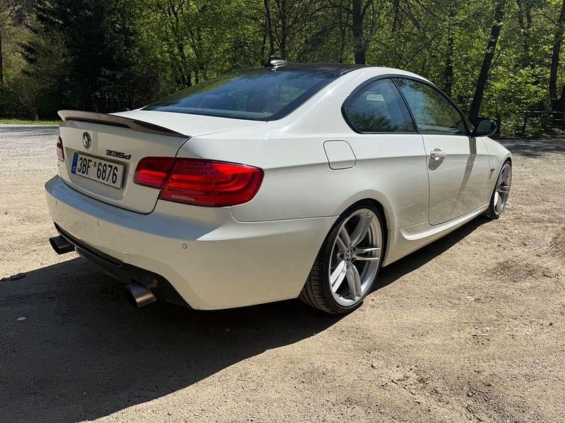 Gebraucht BMW 335 Performance 286 PS (210 kW) 2011 Weiß Coupé