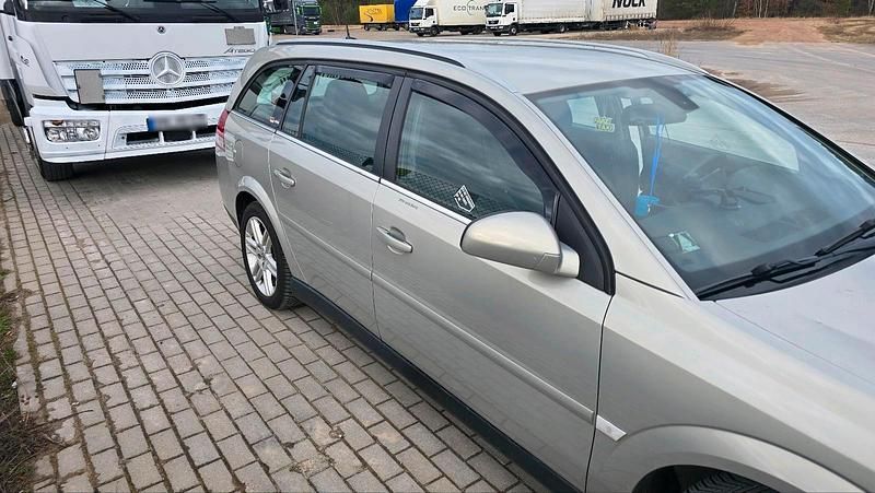 Gebraucht Opel Vectra 175 PS (128 kW) 2006 Silber Kombi