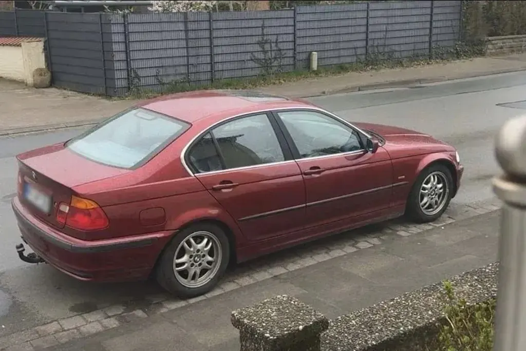 Gebraucht BMW 328 193 PS (141 kW) 1998 Rot Limousine