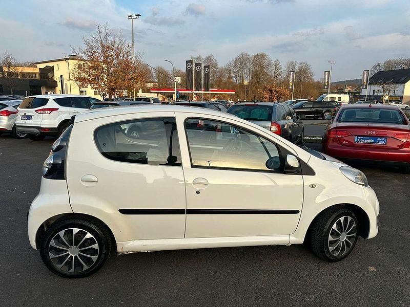 Gebraucht Citroën C1 Style 68 PS (50 kW) 2009 Weiß Kleinwagen