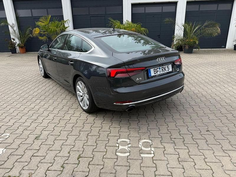 Gebraucht Audi A5 Sportback Design 190 PS (139 kW) 2018 Grau Kleinwagen