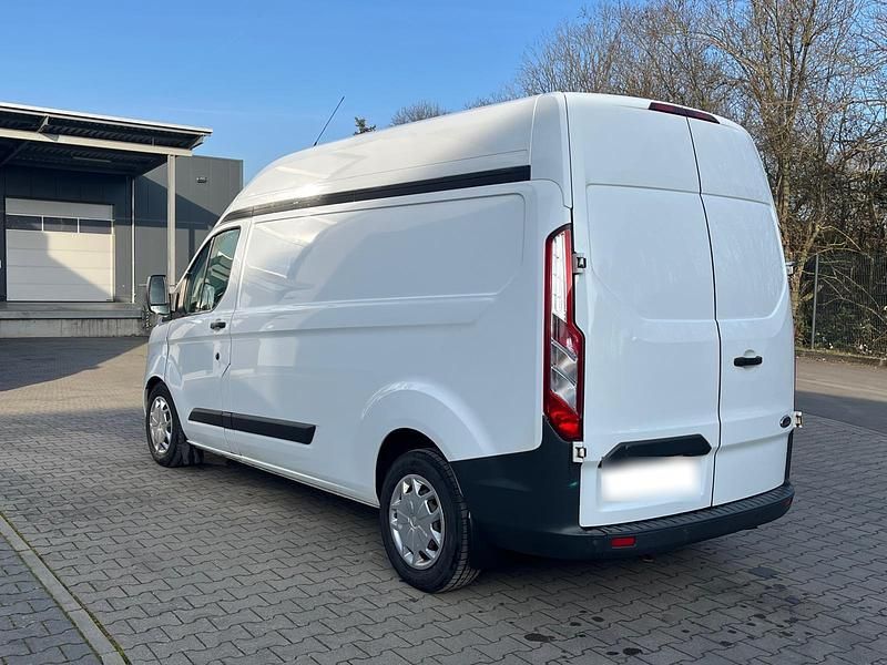 Gebraucht Ford Transit Custom 170 PS (125 kW) 2017 Weiß Van / Kleinbus
