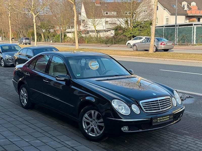 Gebraucht Mercedes E240 177 PS (130 kW) 2003 Schwarz Limousine