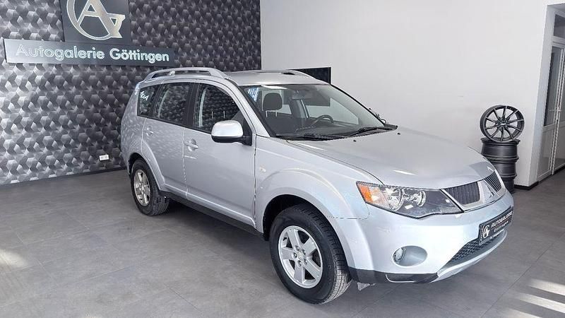 Gebraucht Mitsubishi Outlander Invite 140 PS (102 kW) 2009 Silber SUV