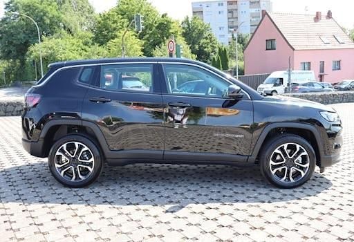 Gebraucht Jeep Compass Altitude 130 PS (95 kW) 2024 Schwarz SUV