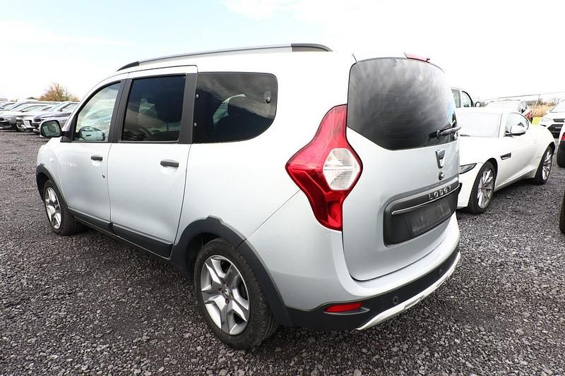 Gebraucht Dacia Lodgy Stepway 116 PS (85 kW) 2022 Metallic Van / Kleinbus