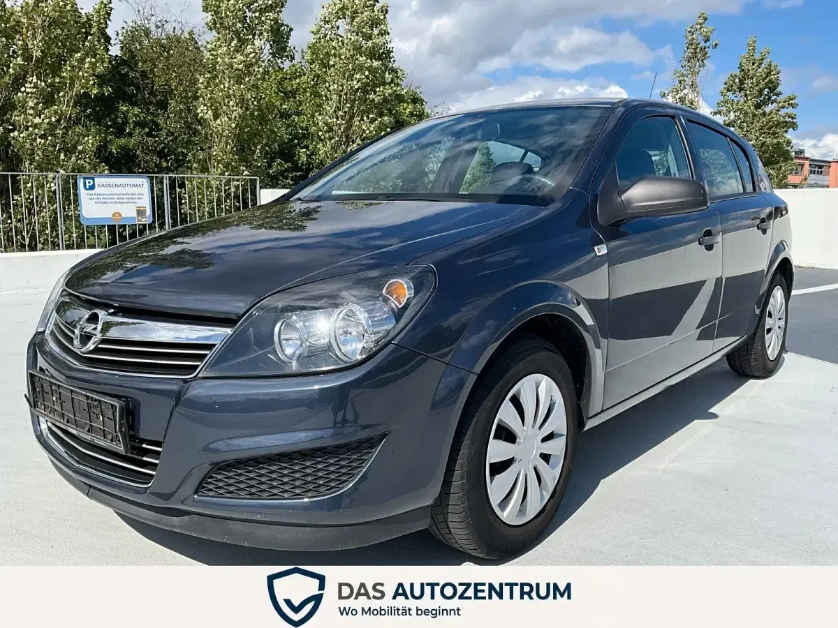 Gebraucht Opel Astra 90 PS (66 kW) 2009 Grau Kleinwagen