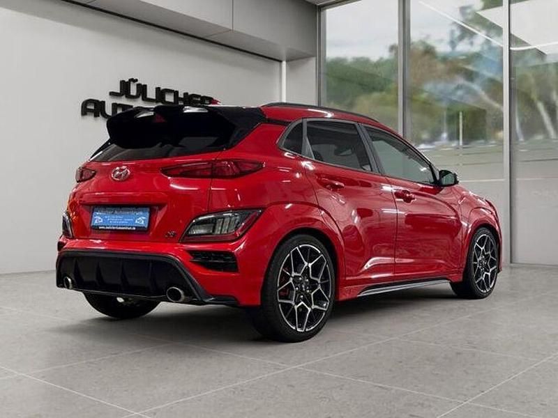 Gebraucht Hyundai Kona 280 PS (205 kW) 2022 Rot SUV