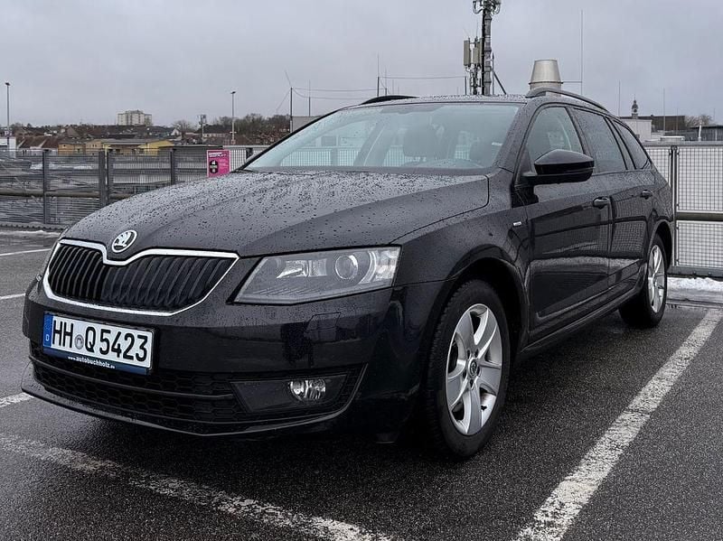 Gebraucht Skoda Octavia Ambition 180 PS (132 kW) 2016 Schwarz Kleinwagen