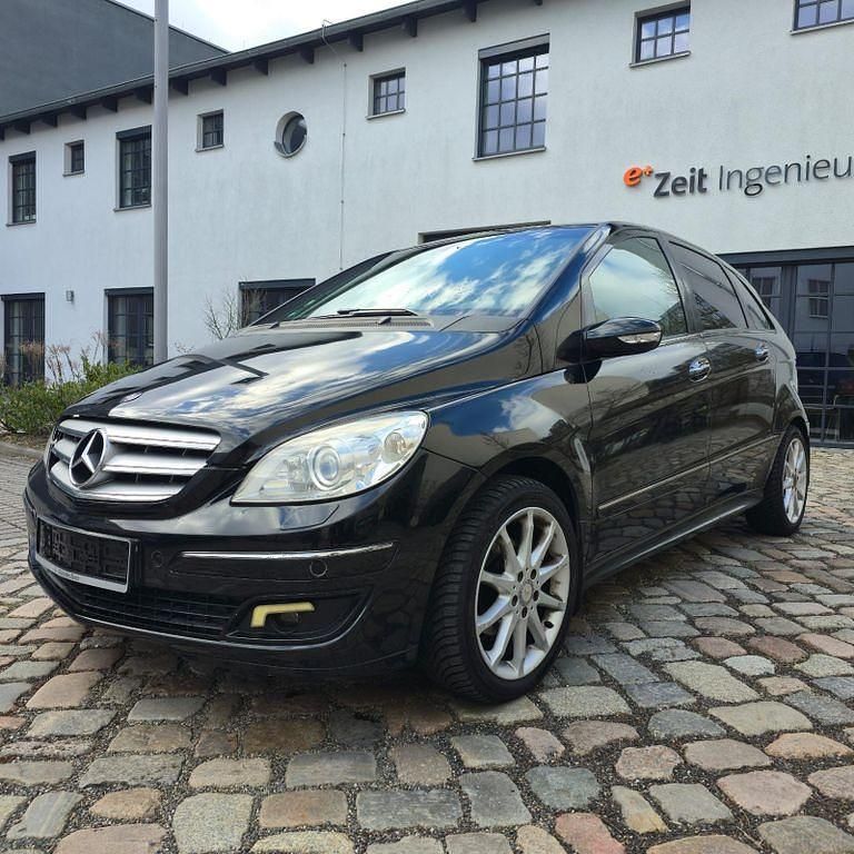 Gebraucht Mercedes B200 193 PS (141 kW) 2007 Schwarz Van / Kleinbus