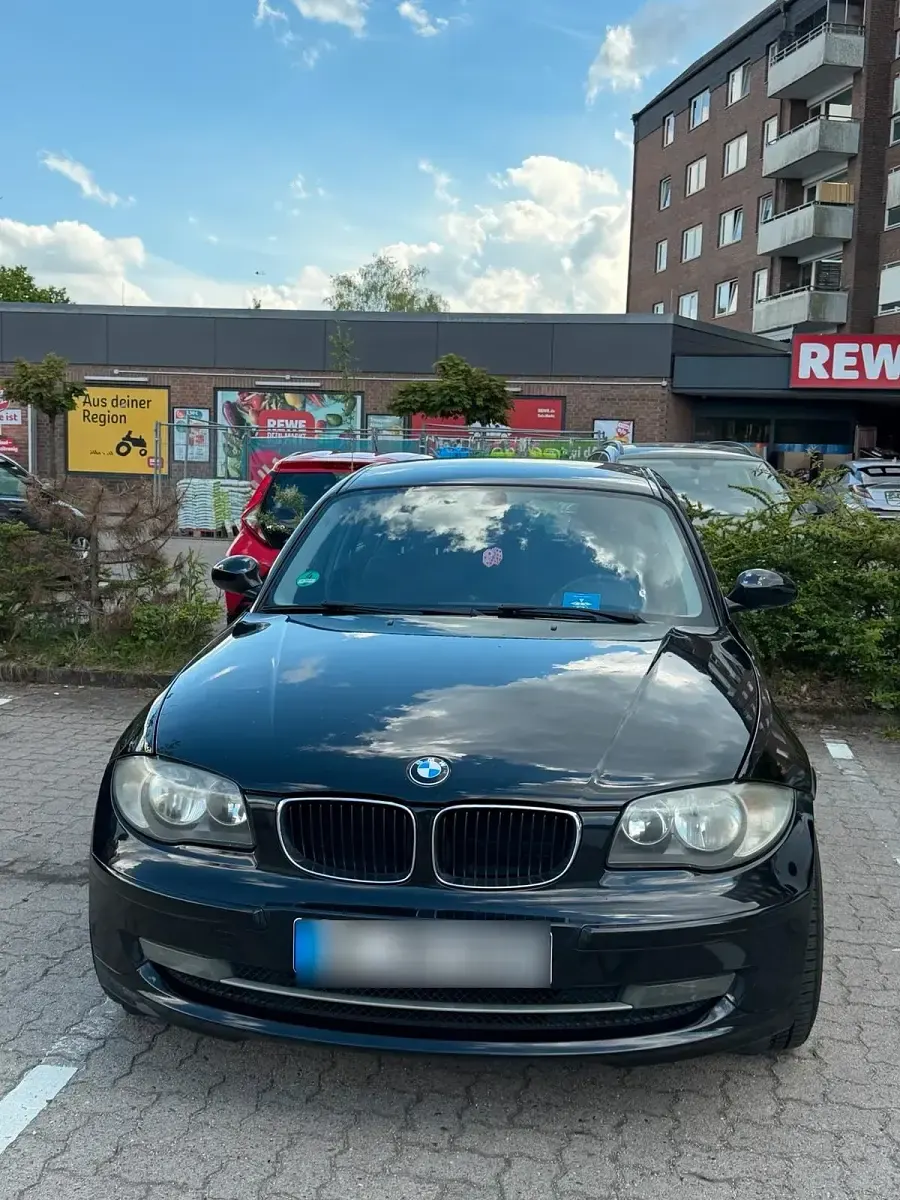 Gebraucht BMW 116 122 PS (89 kW) 2007 Schwarz Kleinwagen