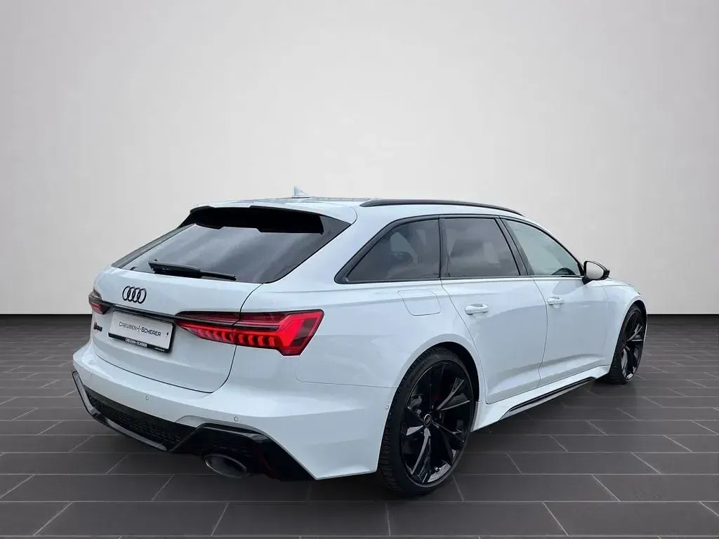 Usata Audi RS6 Performance 630 CV (463 kW) 2024 Bianco Station wagon