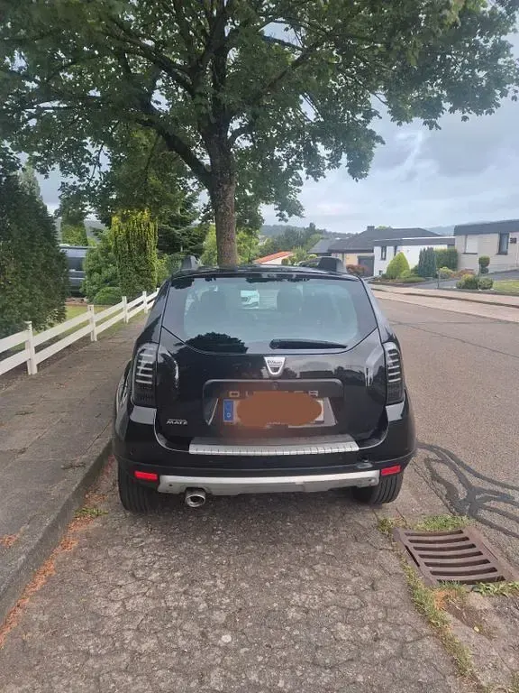 Gebraucht Dacia Duster Prestige 105 PS (77 kW) 2011 Schwarz SUV