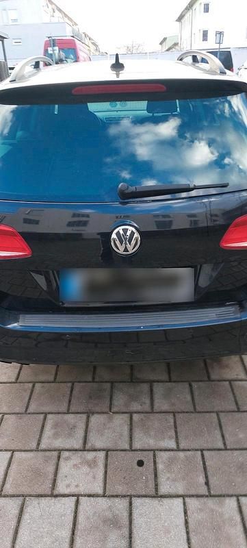 Gebraucht VW Passat 140 PS (102 kW) 2012 Schwarz Kombi