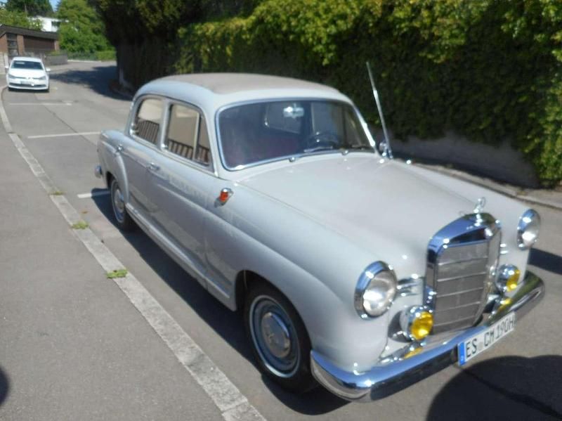 Grau Gebraucht 1961 Mercedes 190 Limousine | 24.900 € - Bild 1/4