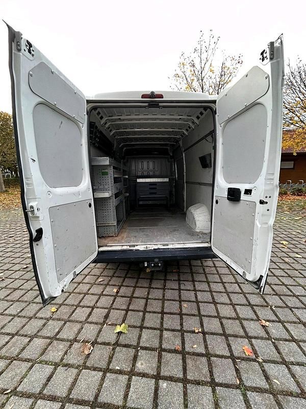 Używany Peugeot Boxer 168 KM (123 kW) 2018 Biały Van