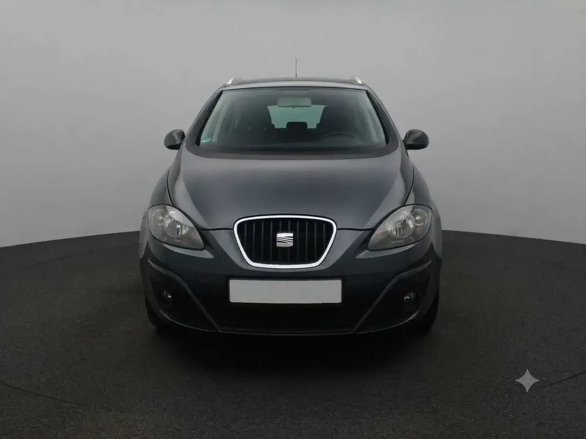 Gebraucht Seat Altea XL Stylance 125 PS (91 kW) 2010 Grau Van / Kleinbus