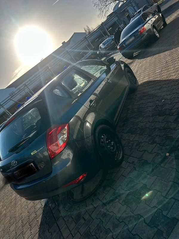 Gebraucht Kia Ceed 90 PS (66 kW) 2009 Grau Kleinwagen