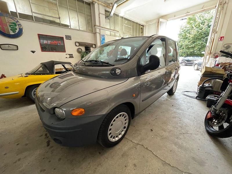 Grau Gebraucht 2000 Fiat Multipla Van / Kleinbus | 7.700 € - Bild 1/4