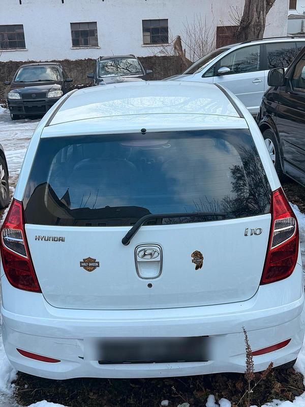 Gebraucht Hyundai i10 2011 Weiß Kleinwagen