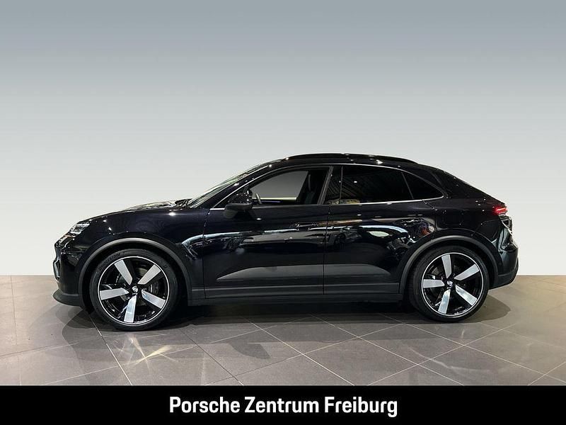 Gebraucht Porsche Macan 300 kW (408 PS) 2025 Tiefschwarzmetallic SUV