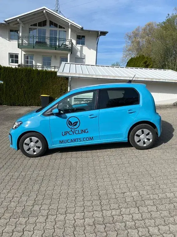 Gebraucht VW e-up! Style 61 kW (83 PS) 2022 Blau Kleinwagen