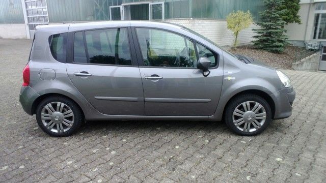 Gebraucht Renault Grand Modus Night&Day 112 PS (82 kW) 2012 Grau metallic Van / Kleinbus