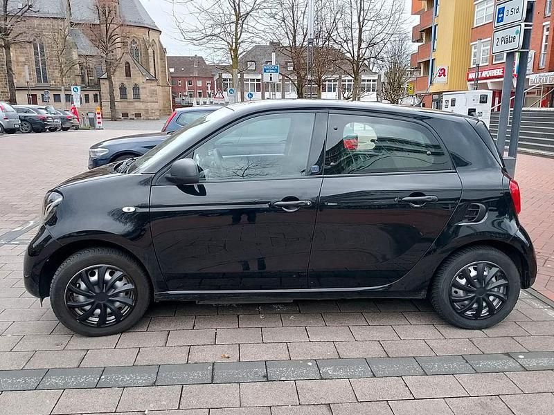 Schwarz Gebraucht 2019 Smart ForFour Electric Drive Kleinwagen | 7.440 € (Fairer Preis) - Bild 1/4