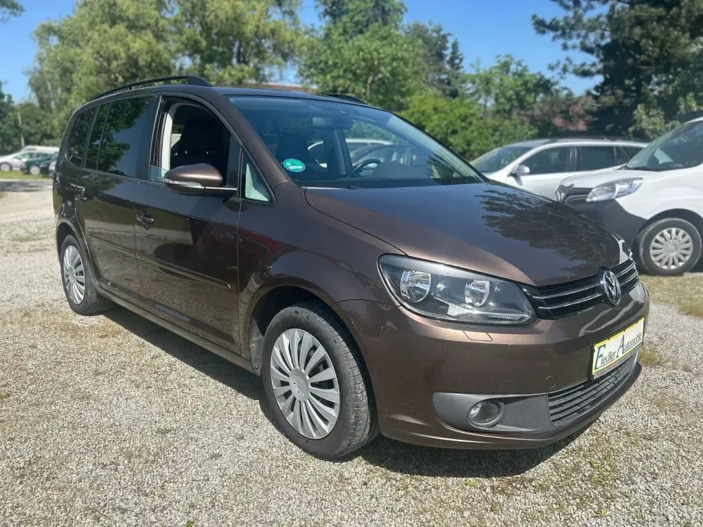 Gebraucht VW Touran 105 PS (77 kW) 2012 Braun Van / Kleinbus