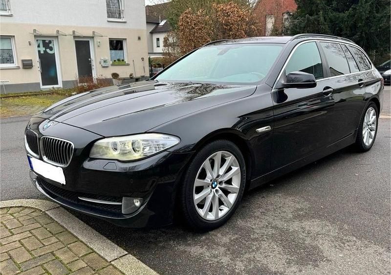 Gebraucht BMW 525 218 PS (160 kW) 2011 Schwarz Kombi
