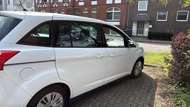 Second-hand Ford C-MAX 96 CP (70 kW) 2015 Alb Monovolum