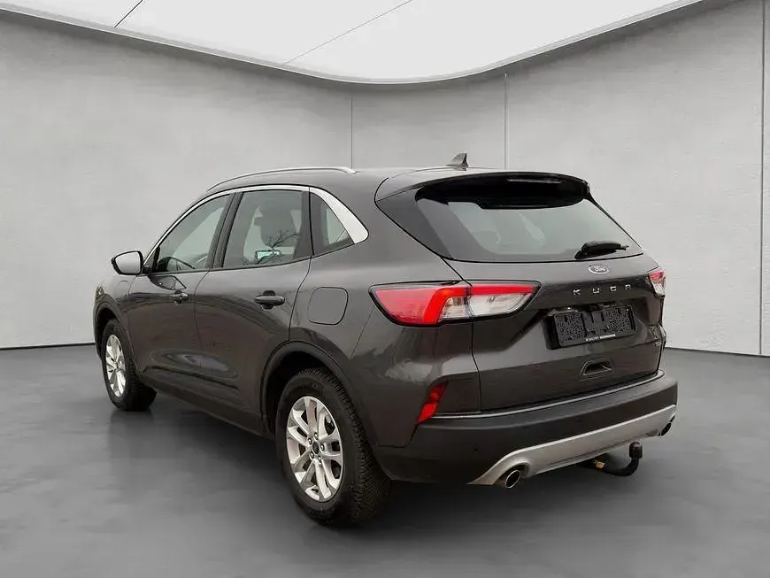 Gebraucht Ford Kuga Titanium 224 PS (164 kW) 2022 Grau SUV