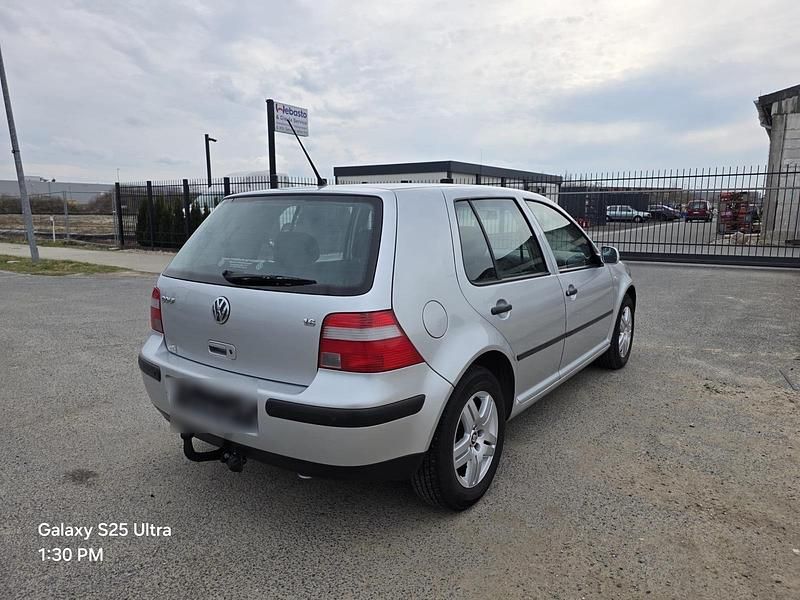 Gebraucht VW Golf IV 103 PS (75 kW) 2003 Silber Kleinwagen