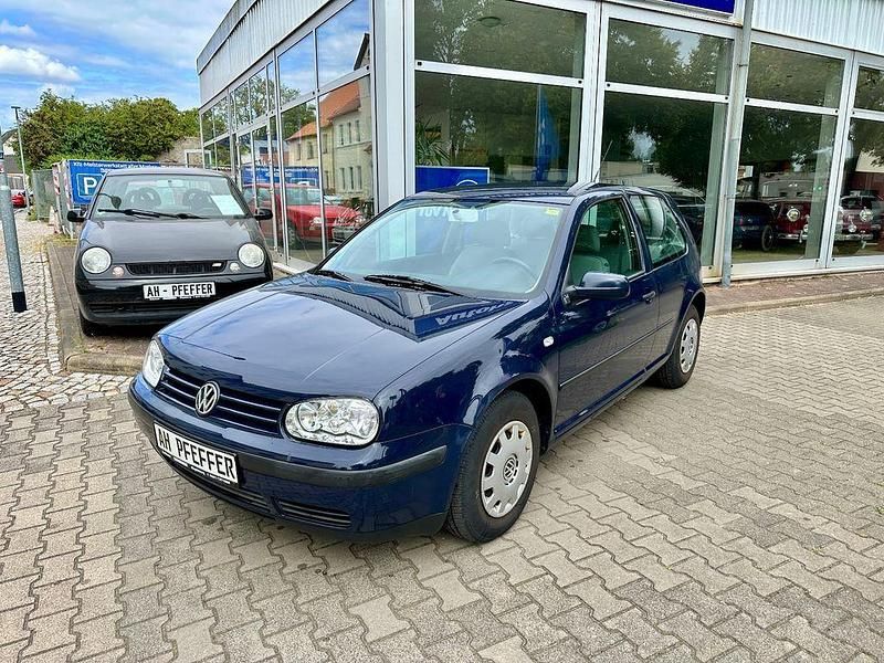 Blau Gebraucht 2000 VW Golf IV Limousine | 2.990 € (Teuer) - Bild 1/4