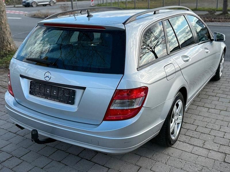 Gebraucht Mercedes C200 136 PS (100 kW) 2010 Silber Kombi