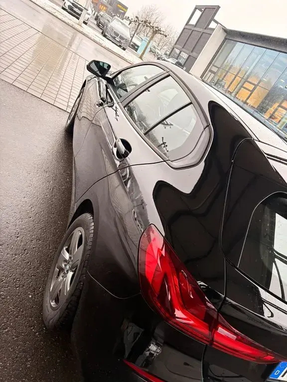 Używany BMW 116 Advantage 116 KM (85 kW) 2021 Czarny Hatchback