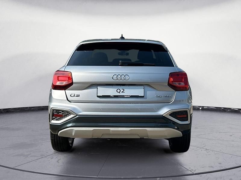 Neu Audi Q2 Advanced Plus 116 PS (85 kW) 2025 Silber SUV